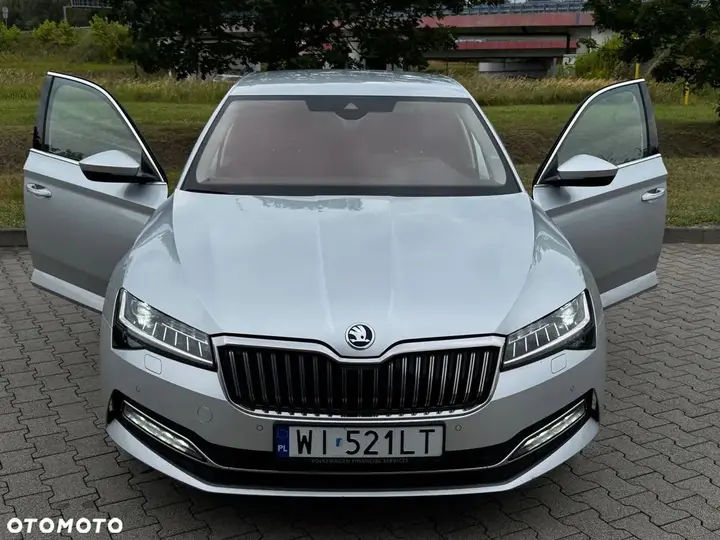 Skoda Superb 2022 photo 3