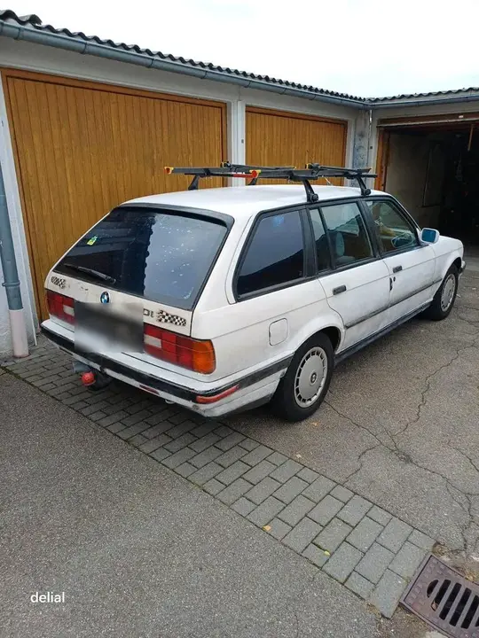 BMW 320I
