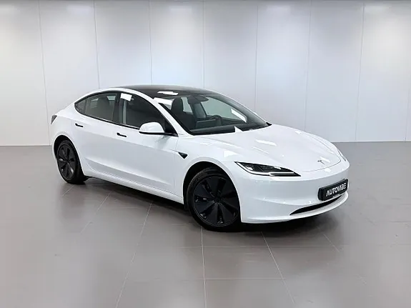 Tesla Model 3 2024 photo 2