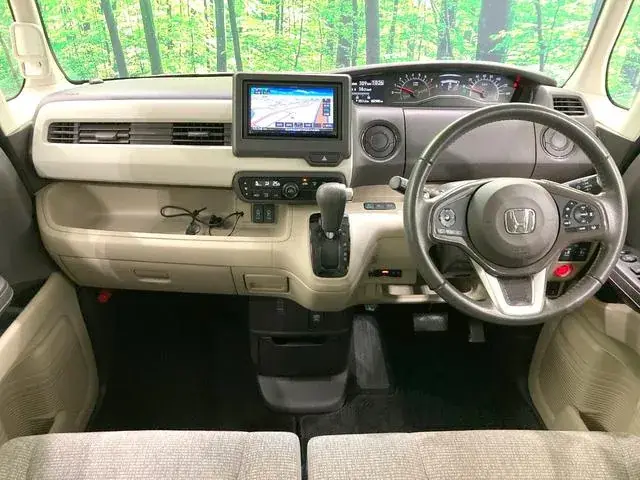 Honda N-Box Gl 2018 photo 2