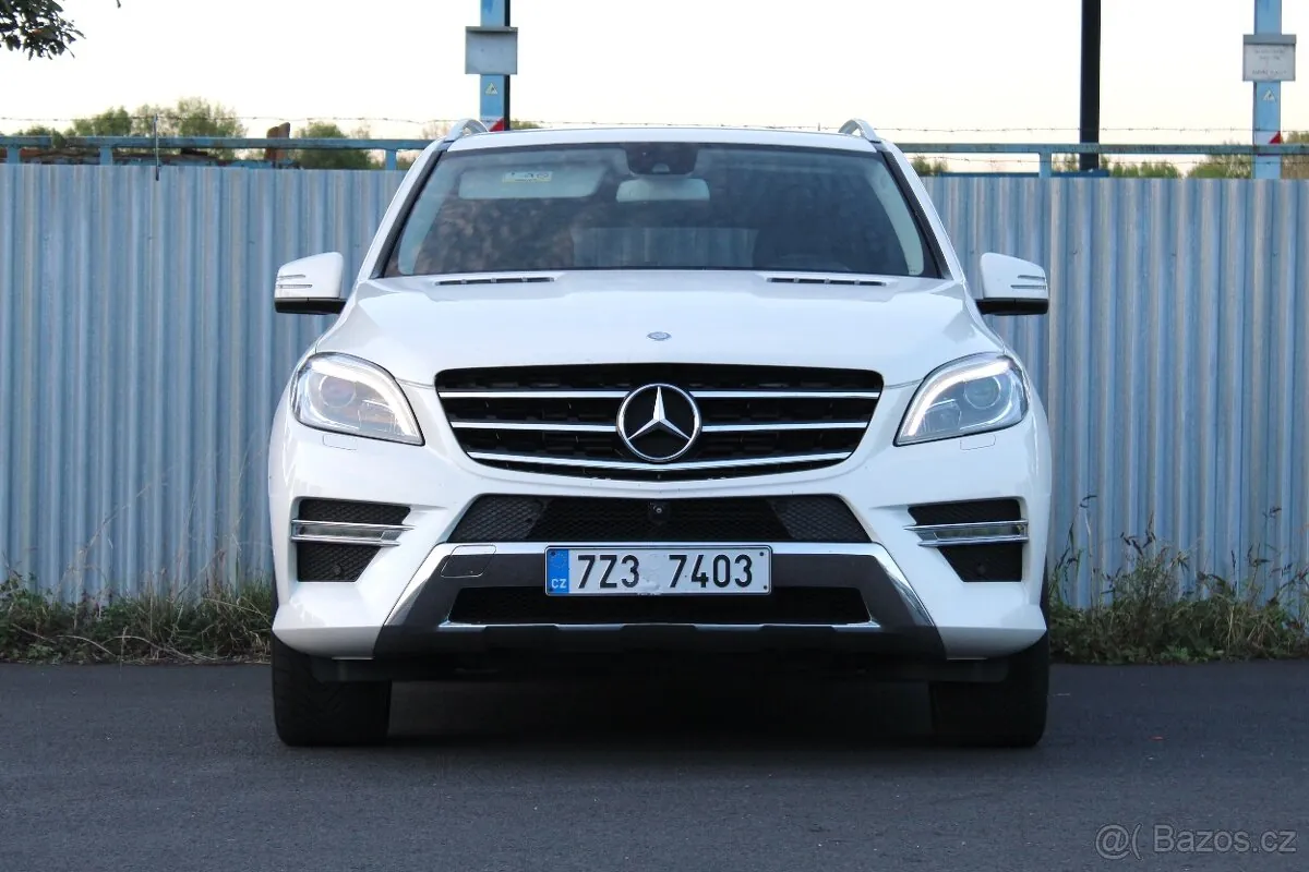 Mercedes-Benz Ml Class 2015 photo 2