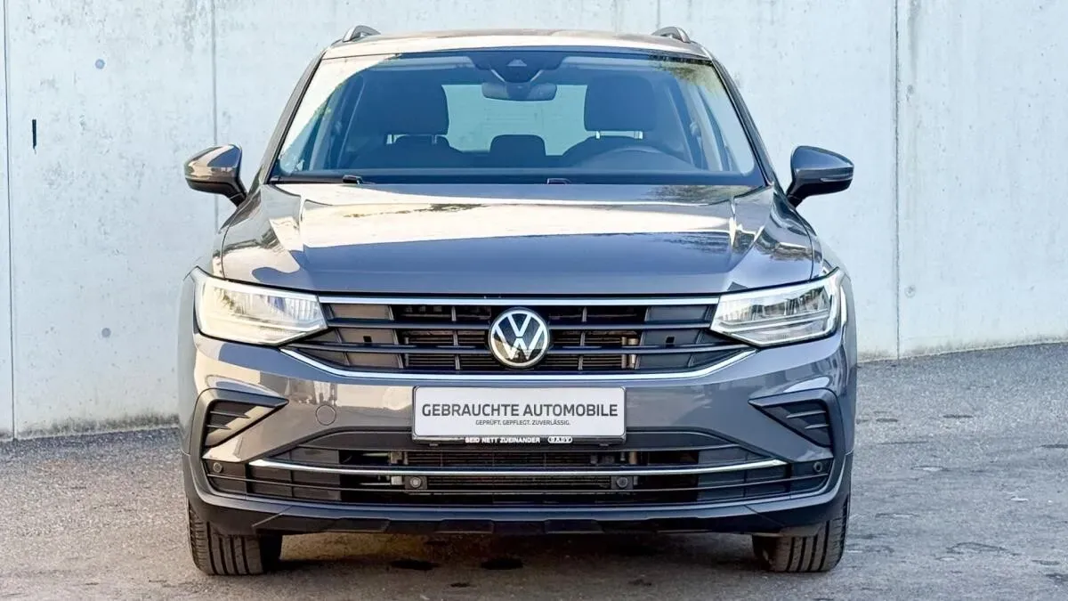 Volkswagen Tiguan 2022 photo 2