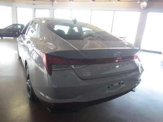 Hyundai Elantra 2022 photo 5