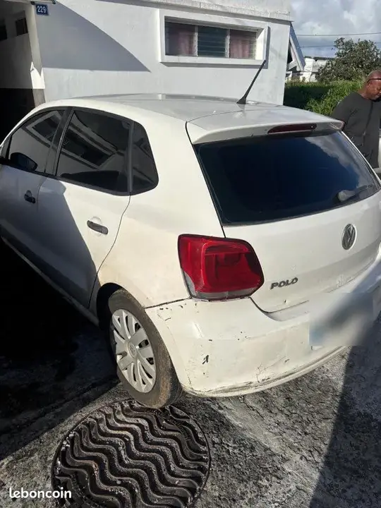 Volkswagen Polo 2011 photo 3