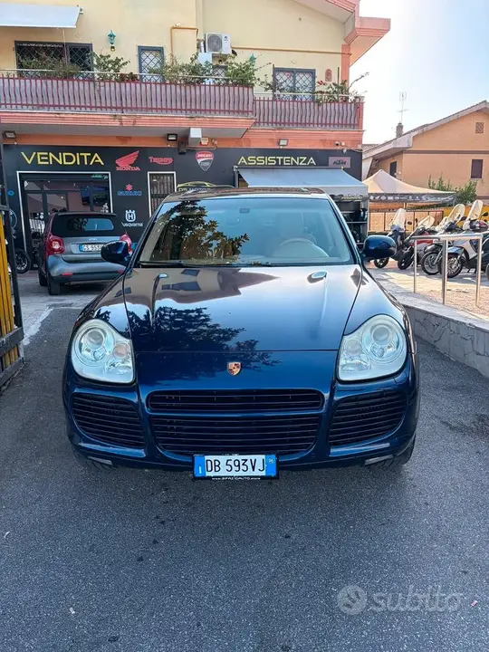 Porsche Cayenne 2005 photo 2