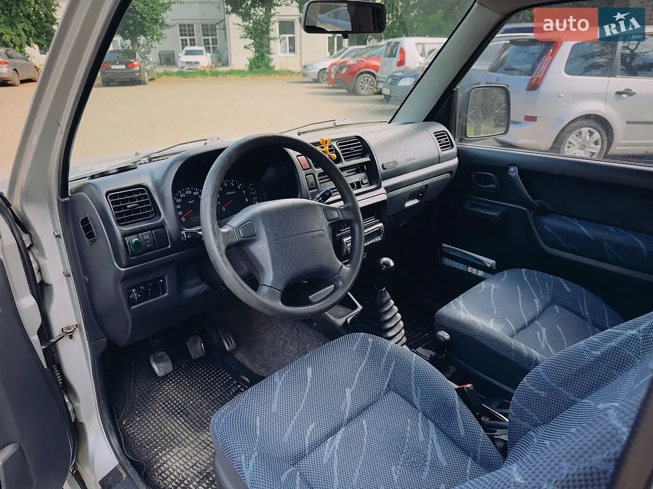 Suzuki Jimny 2004 photo 3