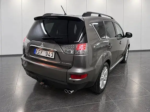 Mitsubishi Outlander 2012 photo 4