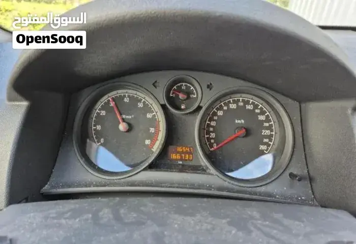 Opel Astra 2009 photo 3