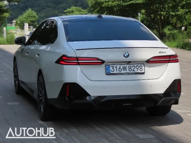 BMW 5 Series 2026 photo 4