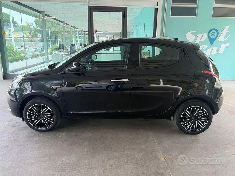 Lancia Ypsilon 2022 photo 4