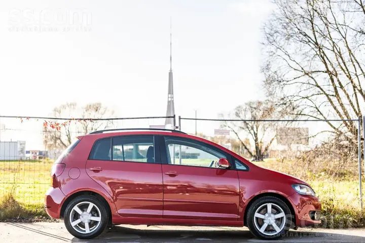 Volkswagen Golf Plus 2010 photo 5