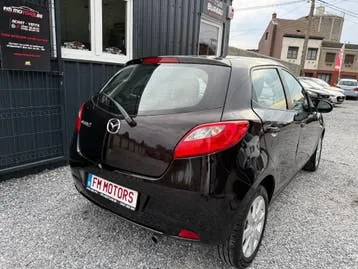 Mazda 2 2007 photo 3