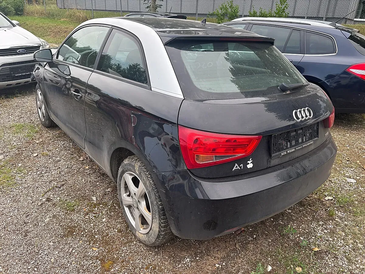 Audi A1 2011 photo 3