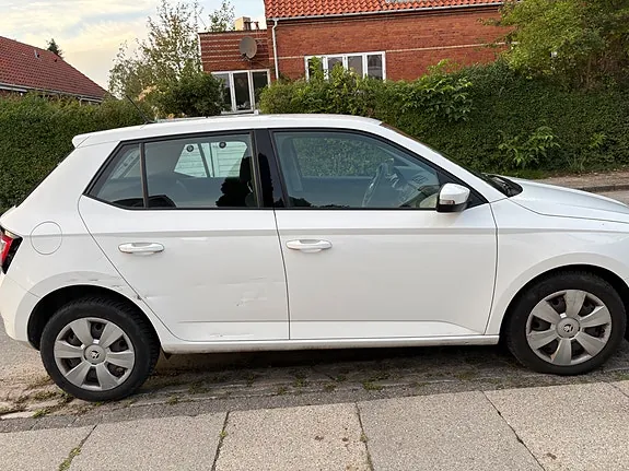 Skoda Fabia 2018 photo 4