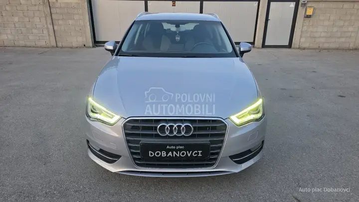 Audi A3 2015 photo 2