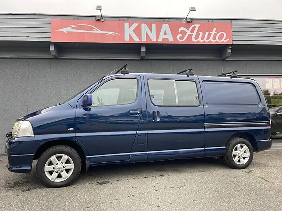 Toyota Hiace 2008 photo 3
