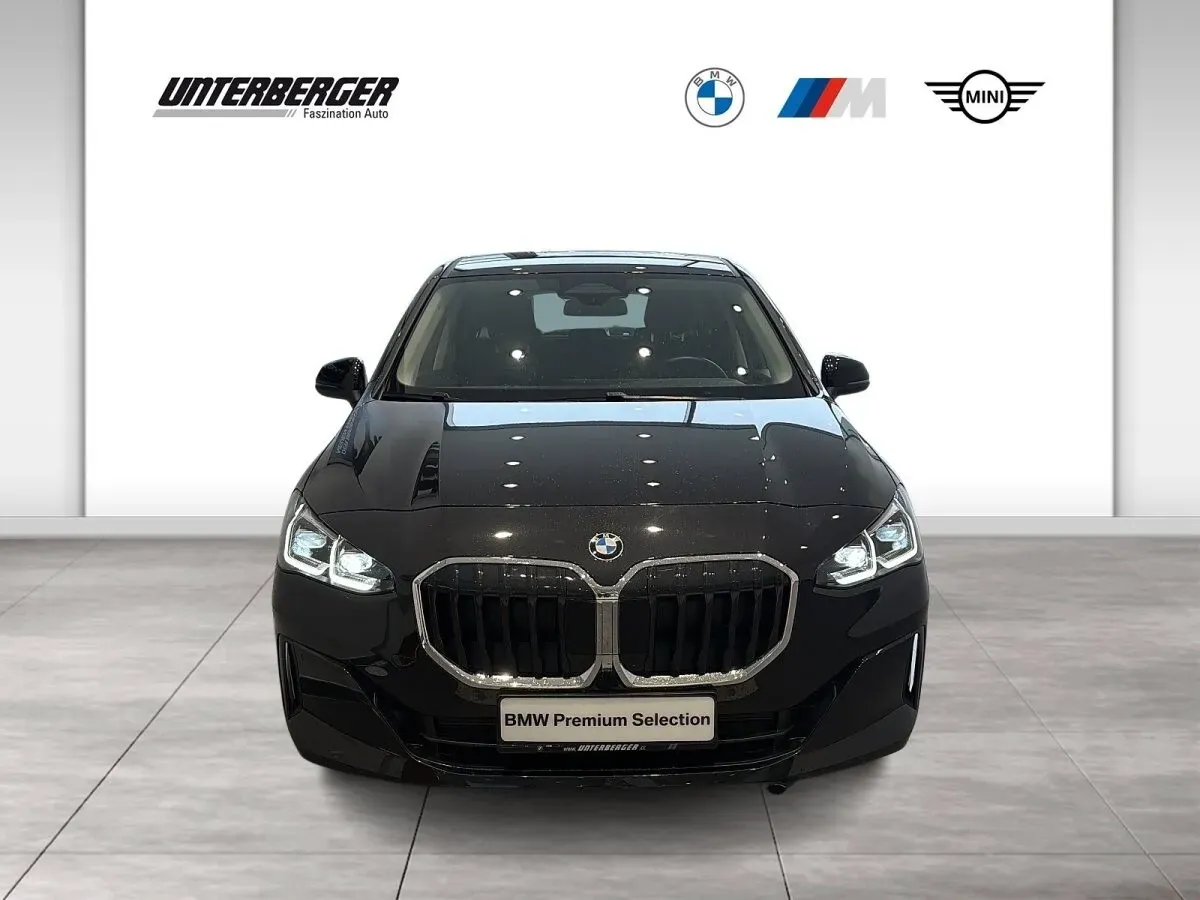 BMW 2 Series 2024 photo 2