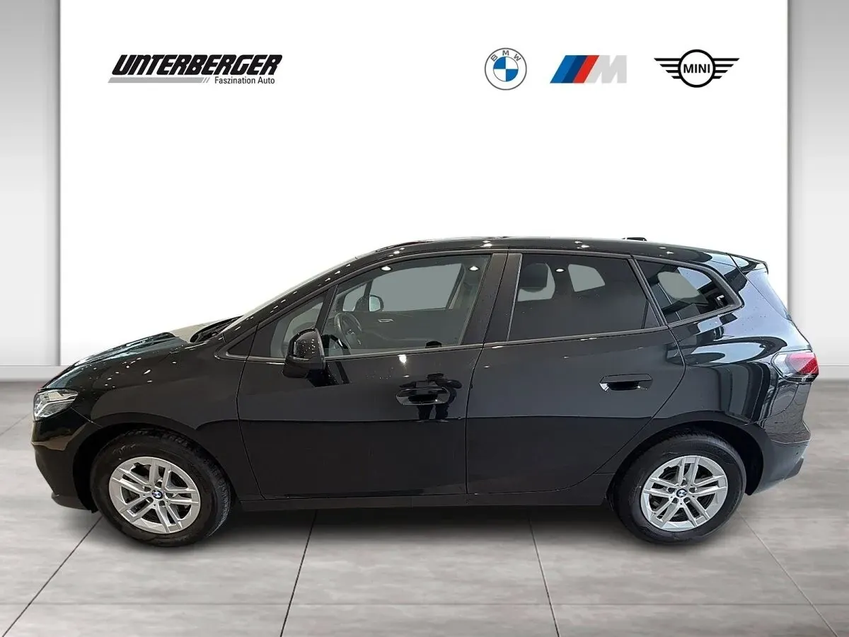 BMW 2 Series 2024 photo 3