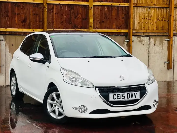 Peugeot 208