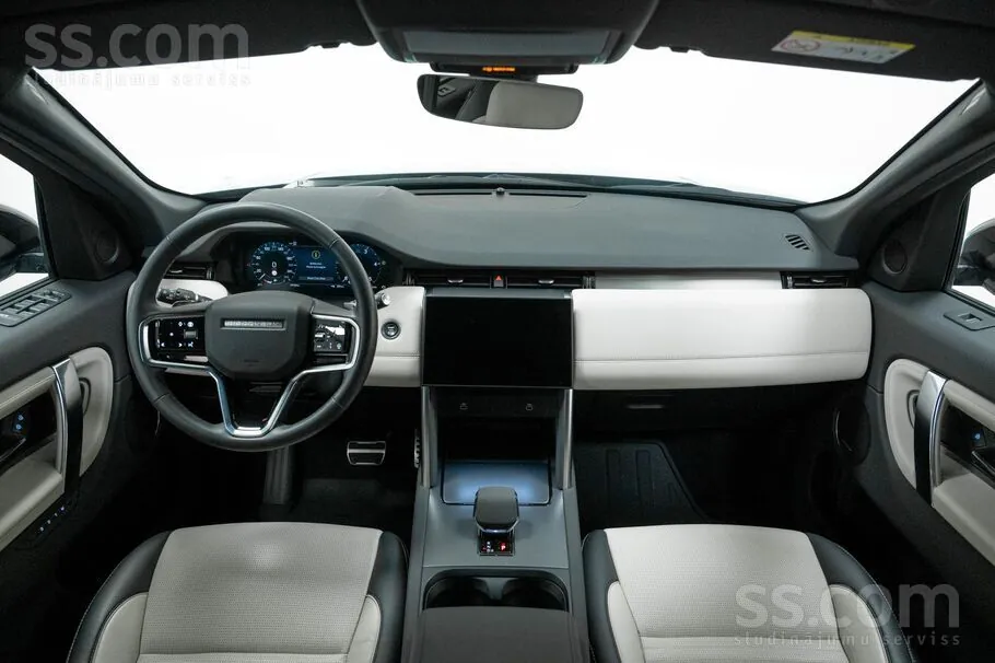 Land Rover Discovery Sport 2023 photo 4