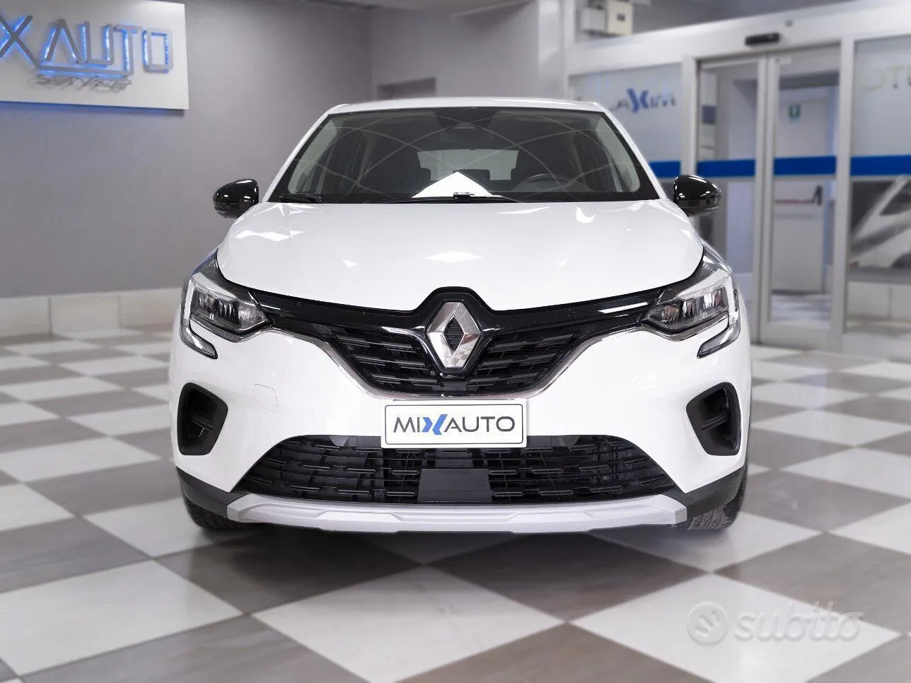 Renault Captur 2023 photo 2