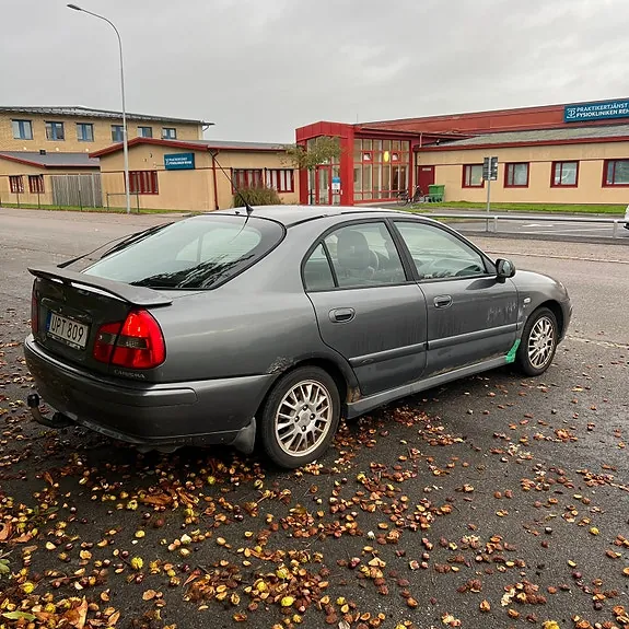 Mitsubishi Carisma 2003 photo 3