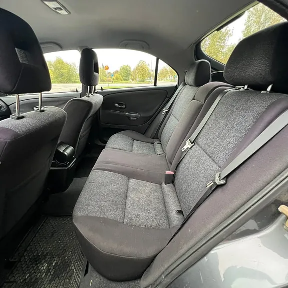 Mitsubishi Carisma 2003 photo 5