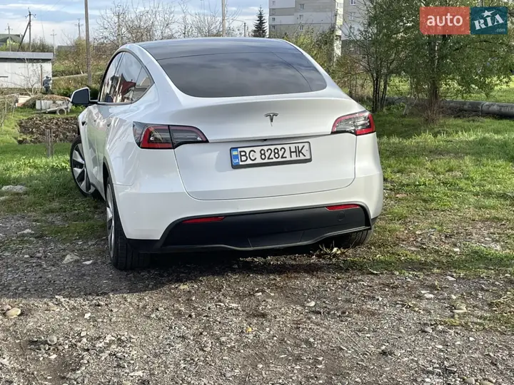 Tesla Model Y 2021 photo 3