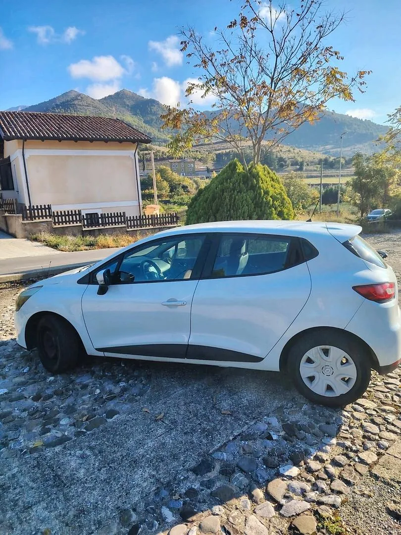 Renault Clio 2013 photo 3
