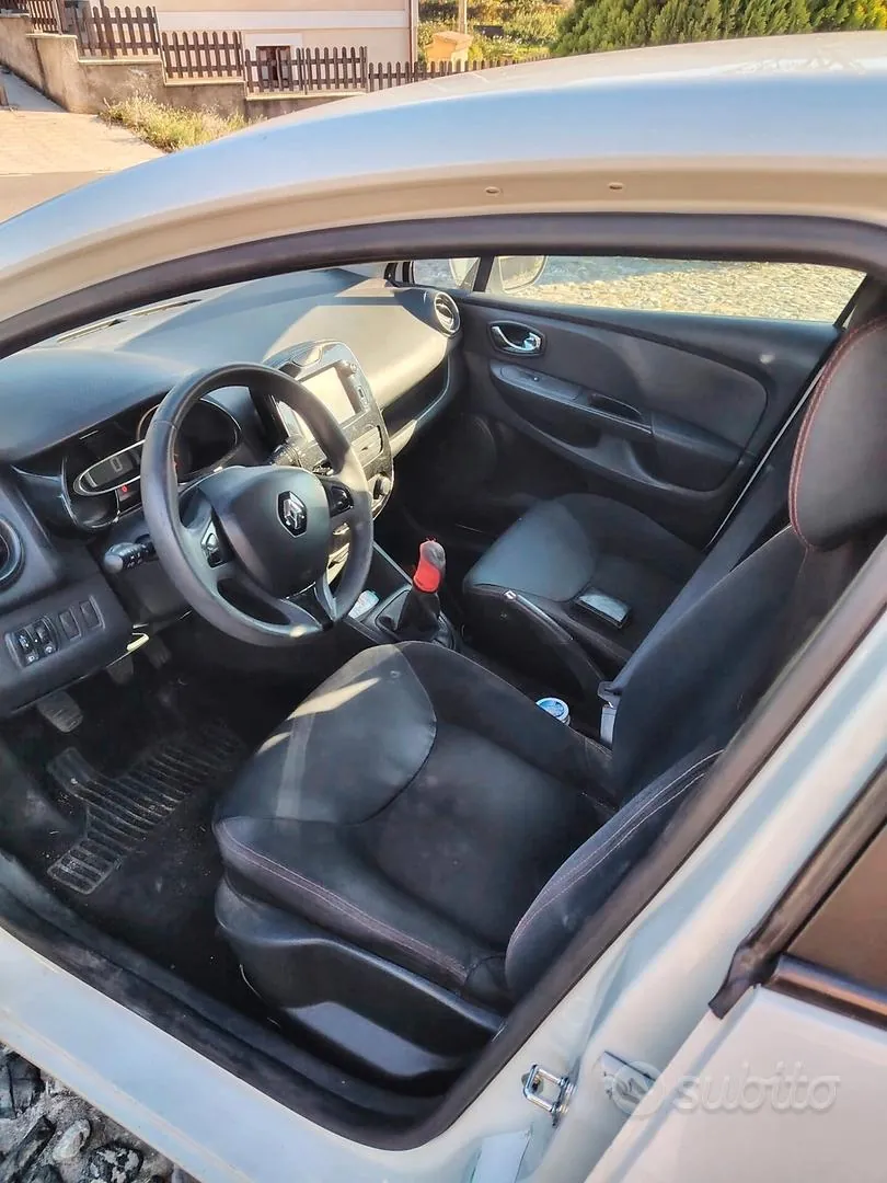 Renault Clio 2013 photo 5