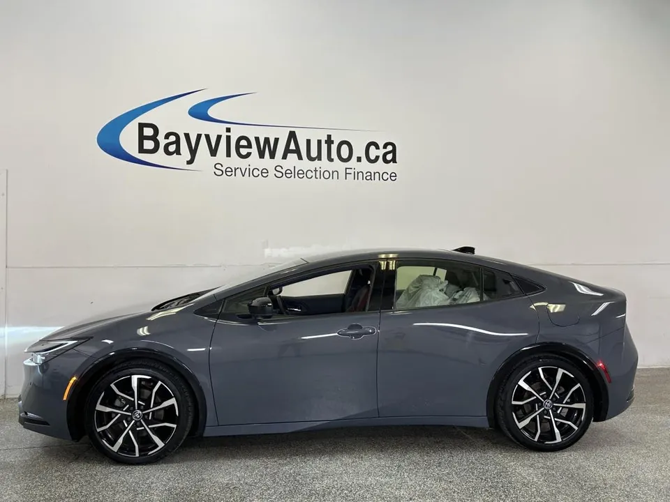 Toyota Prius Prime 2023 photo 4