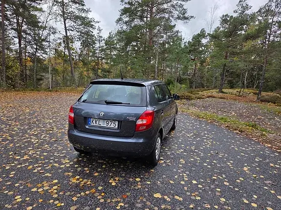 Skoda Fabia 2008 photo 4