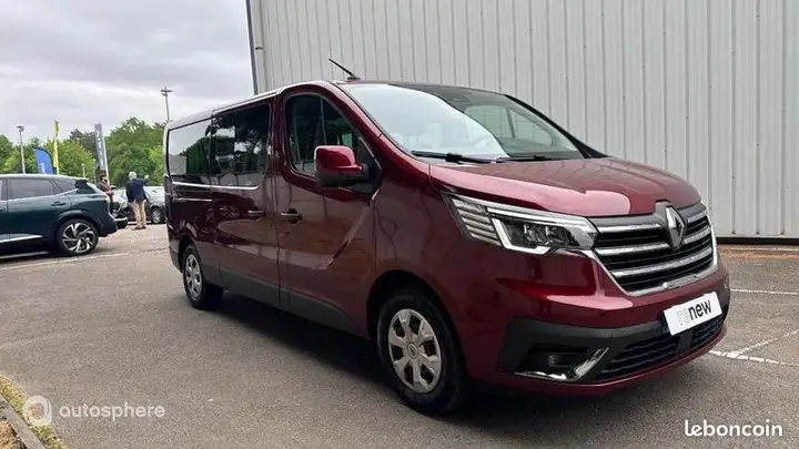 Renault Trafic 2024 photo 3