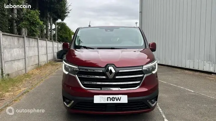 Renault Trafic 2024 photo 2