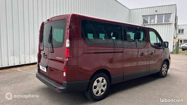Renault Trafic 2024 photo 5