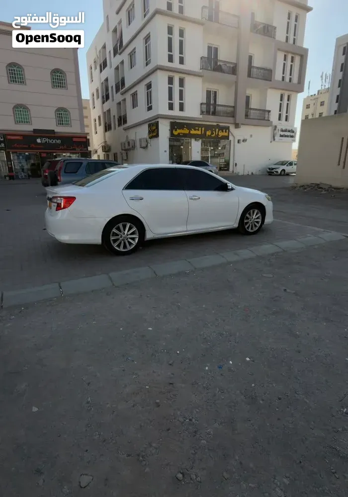 Toyota Camry 2014 photo 2