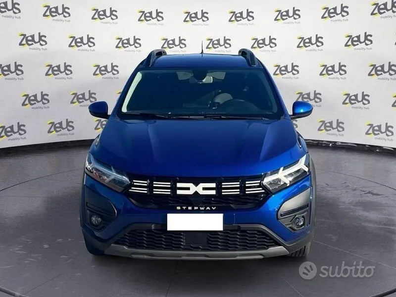 Dacia Sandero 2023 photo 2