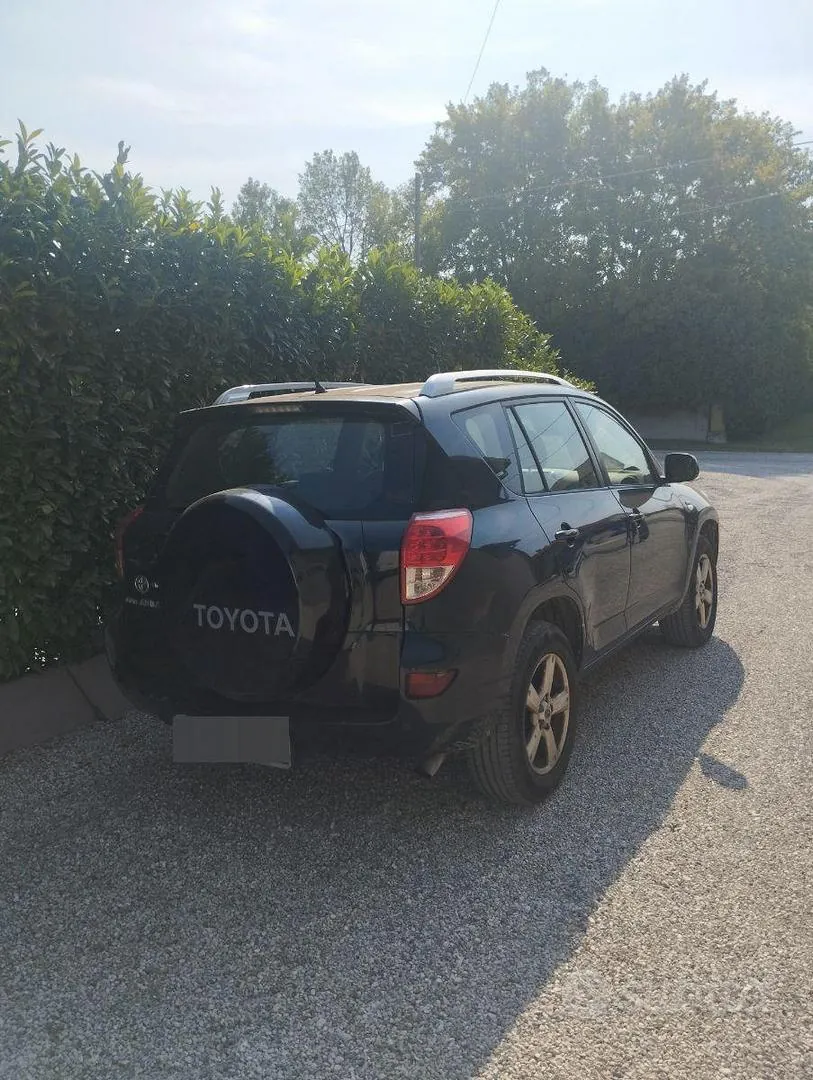 Toyota Rav4 2007 photo 2