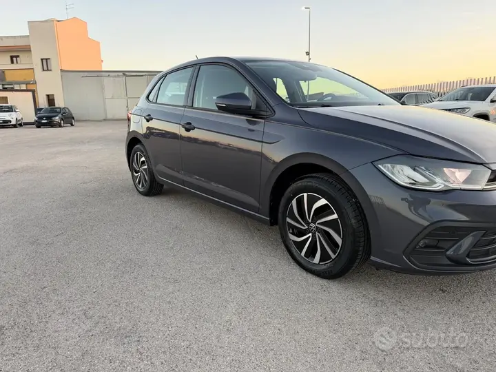 Volkswagen Polo 2023 photo 3