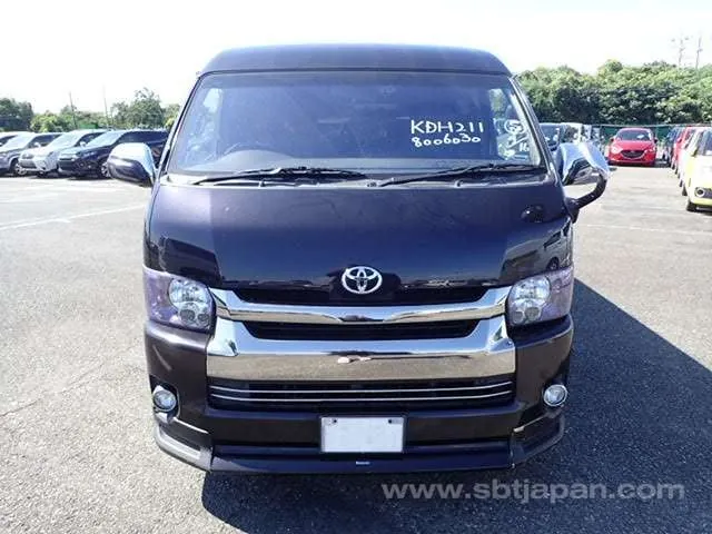 Toyota Hiace Van 2015 photo 5