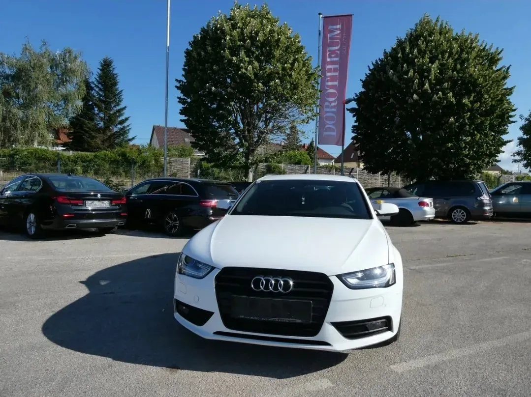 Audi A4 2013 photo 2