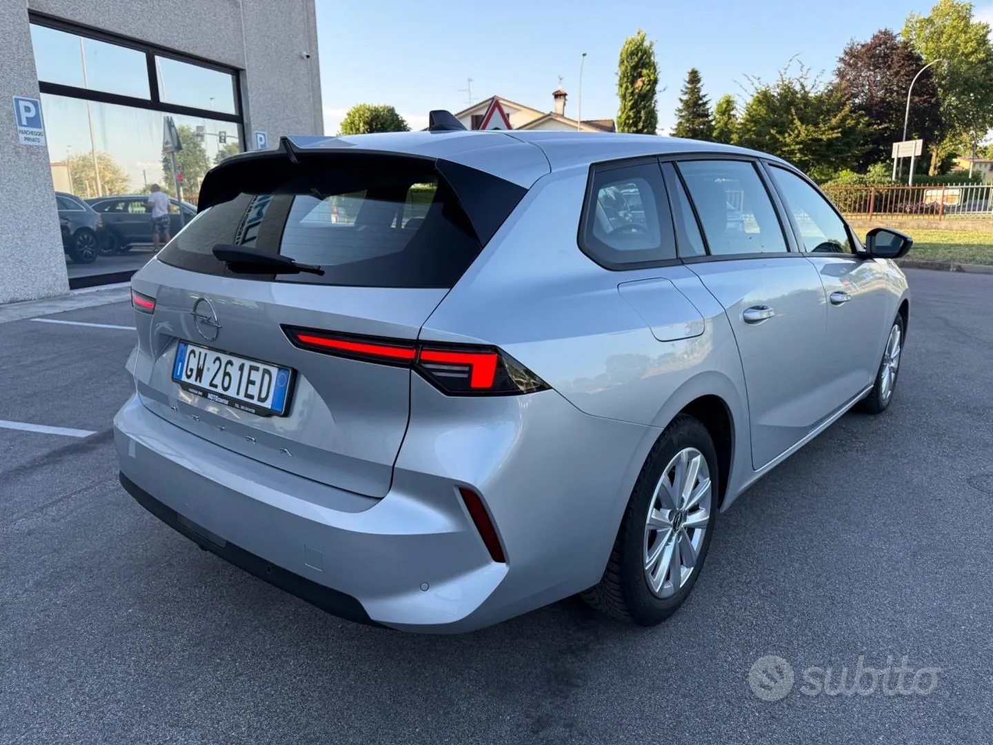 Opel Astra 2024 photo 4