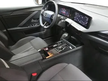 Opel Astra 2024 photo 2