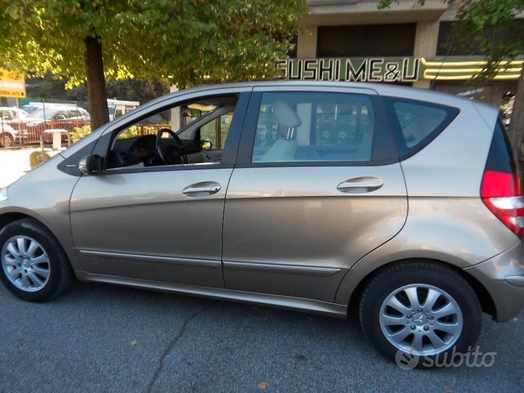 Mercedes-Benz A 150 Classic 2006 photo 4