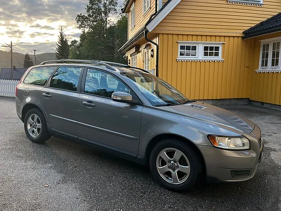 Volvo V50
