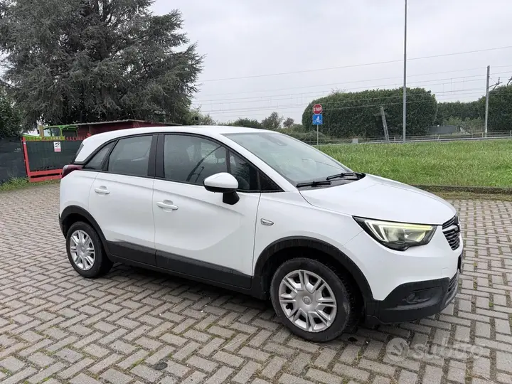 Opel Crossland X 2018 photo 3