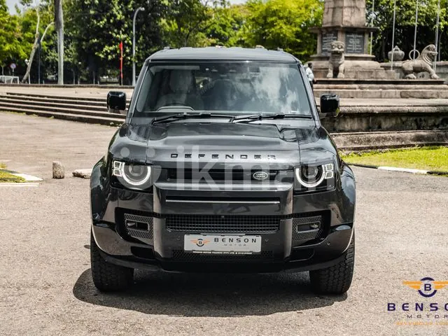 Land Rover Defender 2025 photo 2