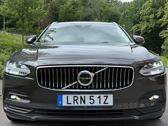 Volvo V90 2021 photo 2