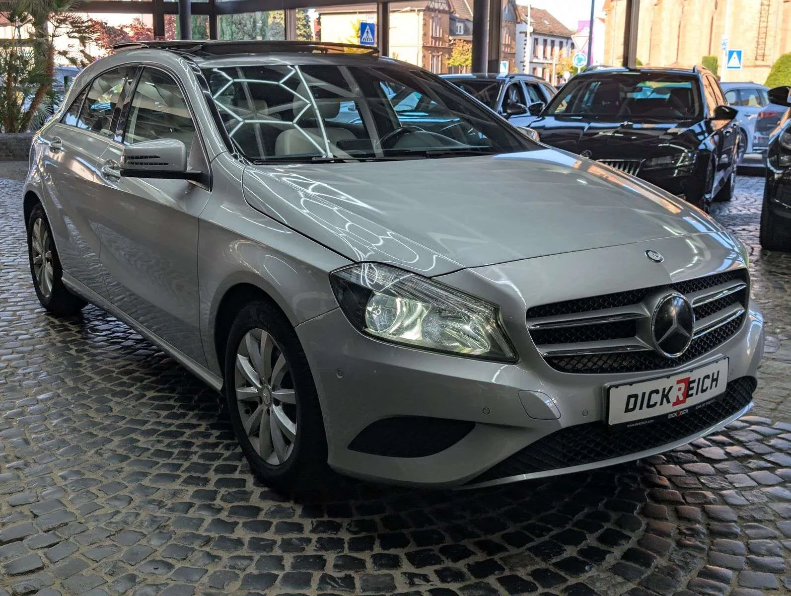Mercedes-Benz A-Class 2014 photo 2