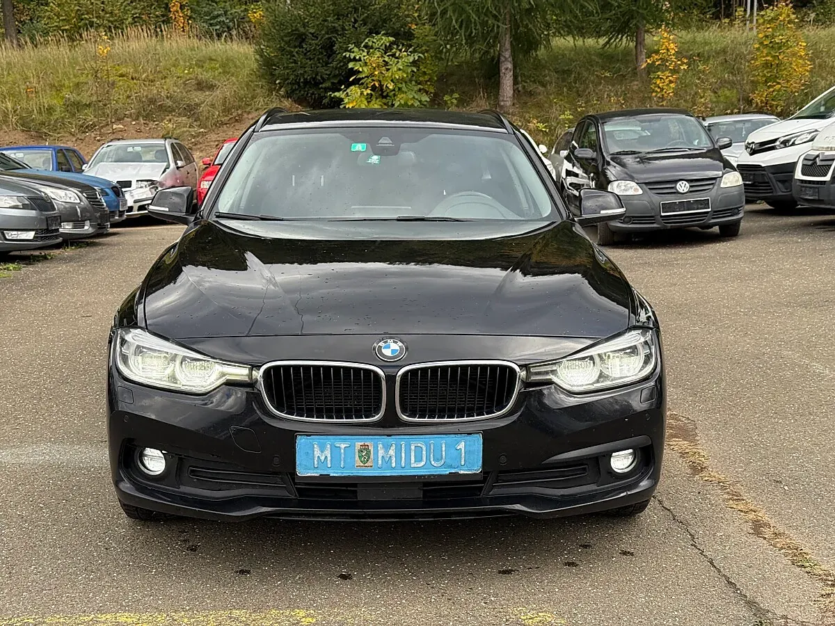 BMW 3 Series 2017 photo 2